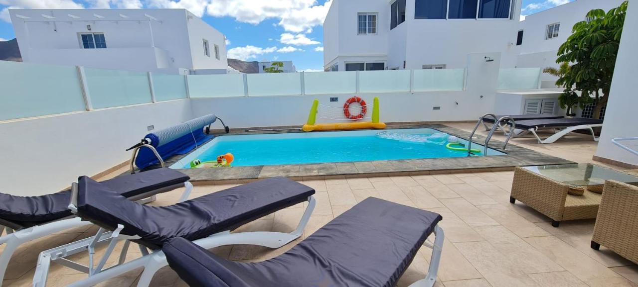 Villa Pousadoiro Playa Blanca  Exterior photo
