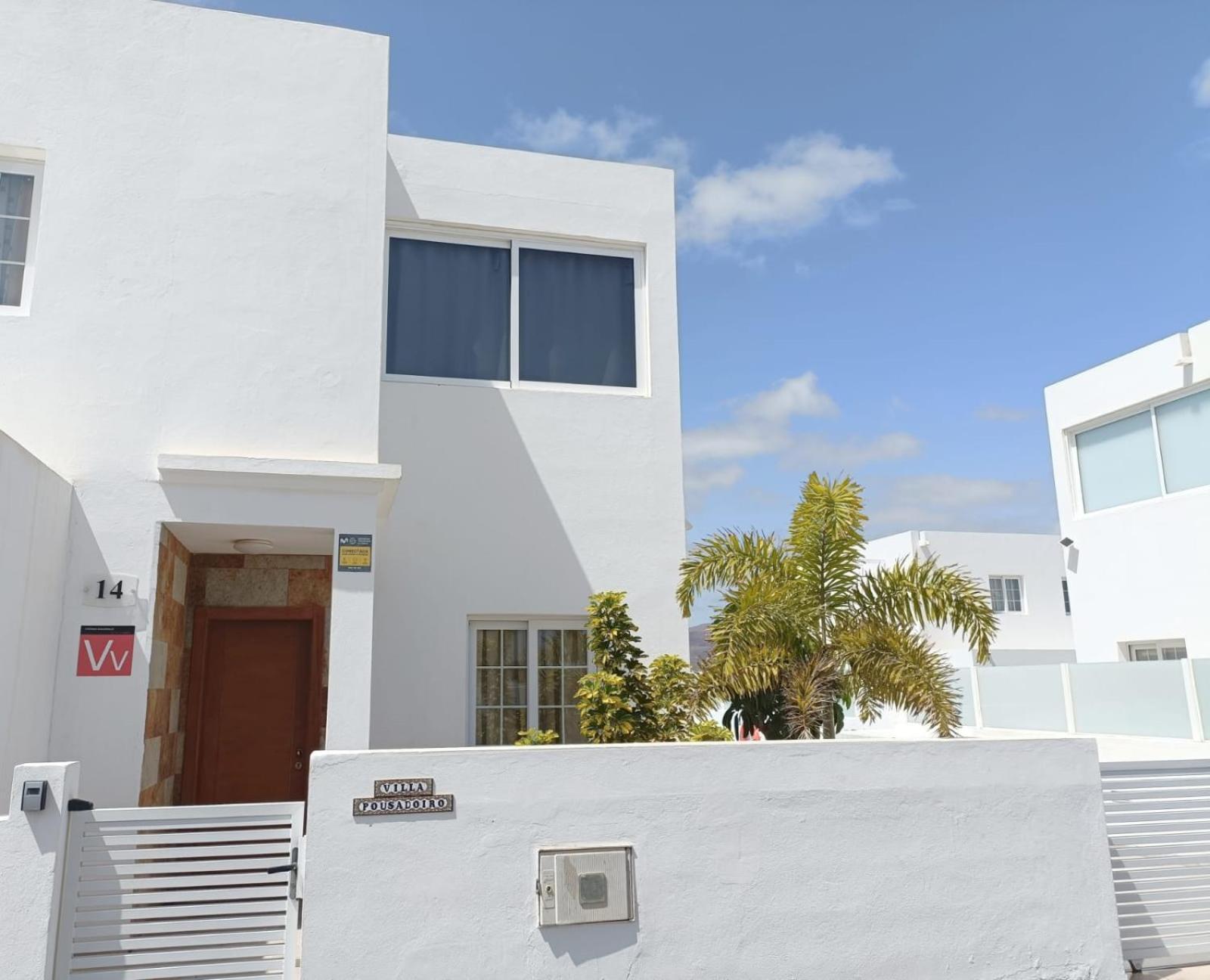 Villa Pousadoiro Playa Blanca  Exterior photo